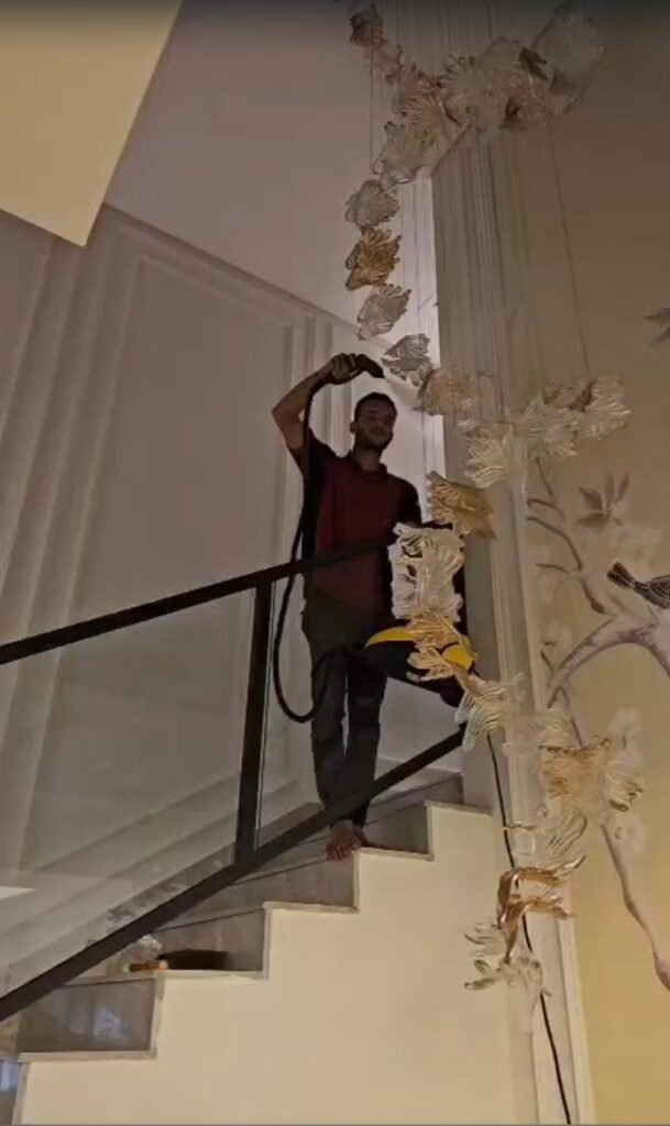 شركة تنظيف بالعين والفجيرة لتنظيف المنازل والفلل والكنب شركة تنظيف بالعين والفجيرة لتنظيف المنازل والفلل والكنب